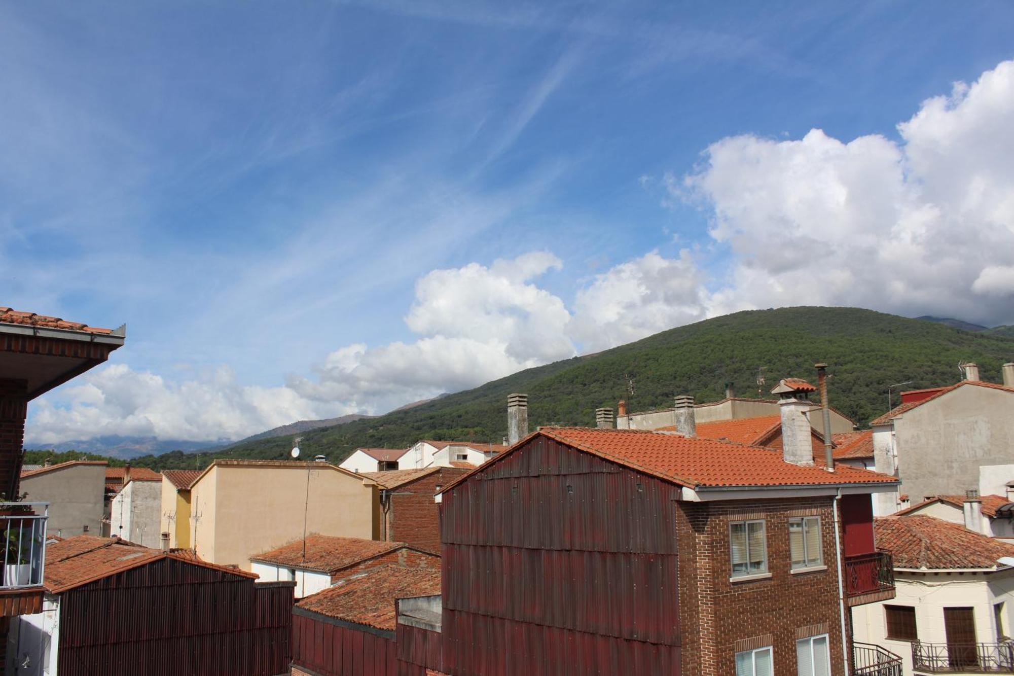 Atico Aires De Gredos Apartment Candeleda Luaran gambar